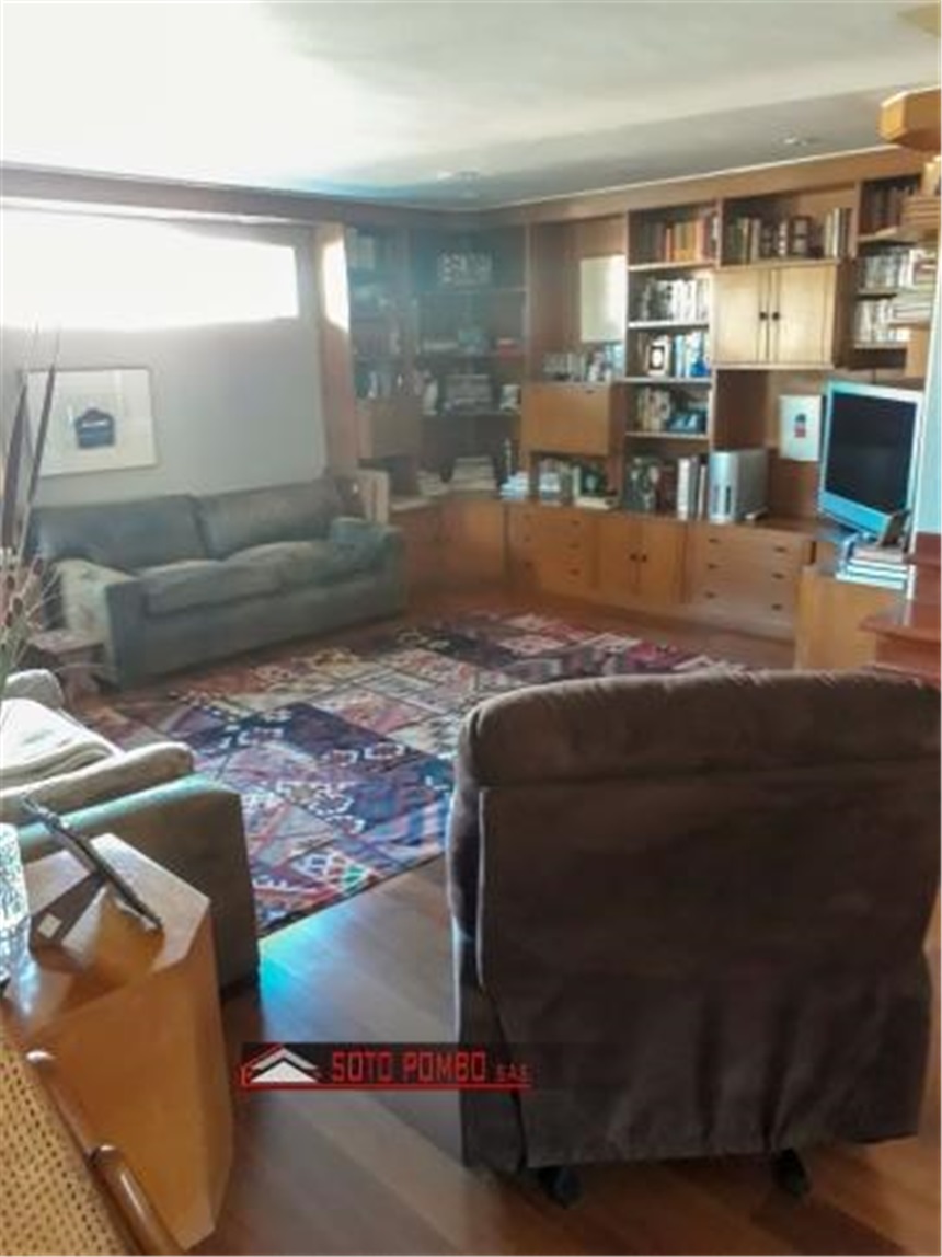 Casa en venta en Santa Barbara Alta, Bogotá · foto 14 de 22