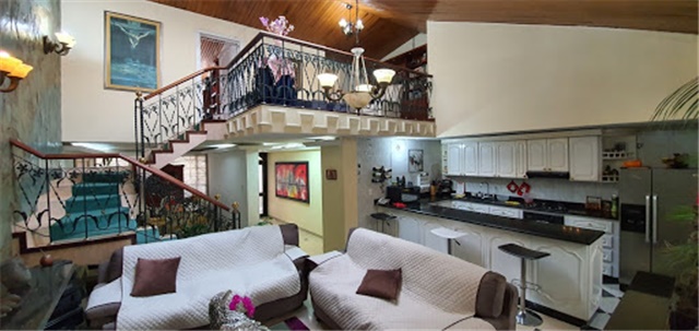 Casa en venta en Santa Bibiana, Bogotá · foto 2 de 24