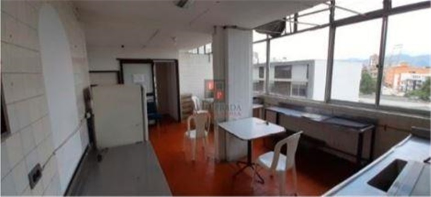 Local en venta en Avenida Santander, Manizales, 448 m² · foto 23 de 24