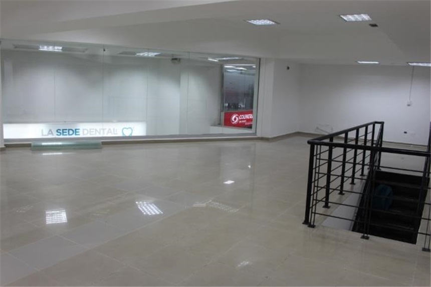 Local en Arriendo - Vista 2