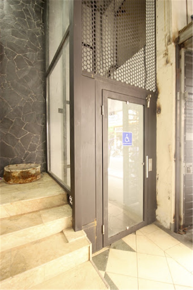 Local en arriendo en La Candelaria, Medellín, 1650 m² · foto 13 de 16