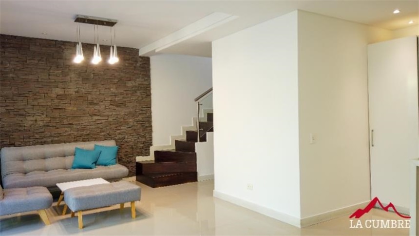 Casa de 3 alcobas en venta en Loma Del Chocho, Envigado, 270 m² · foto 9 de 17