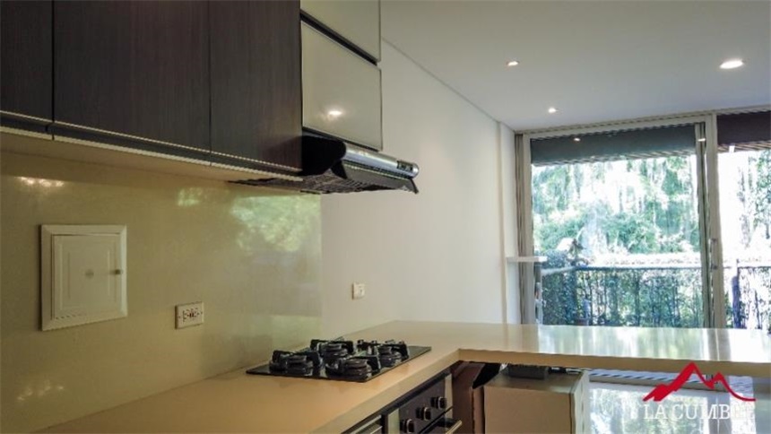 Casa de 3 alcobas en venta en Loma Del Chocho, Envigado, 270 m² · foto 7 de 17