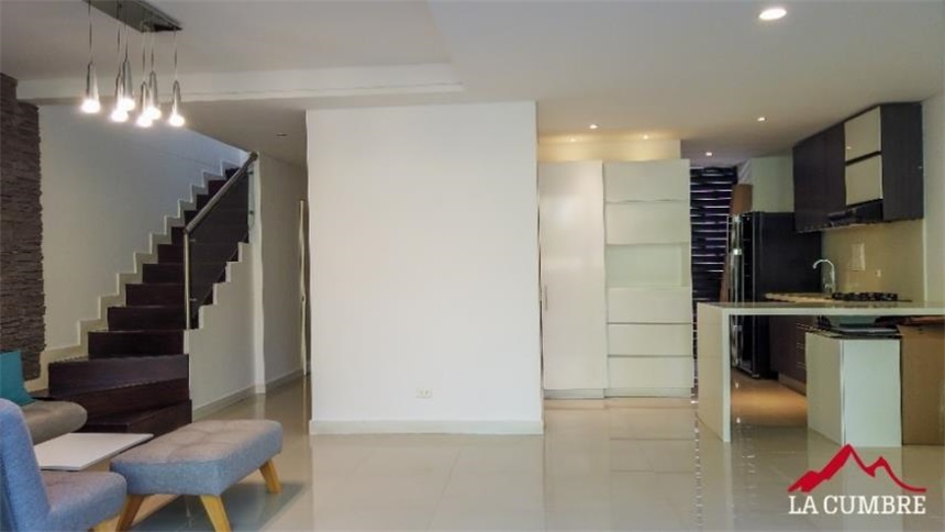 Casa de 3 alcobas en venta en Loma Del Chocho, Envigado, 270 m² · foto 8 de 17