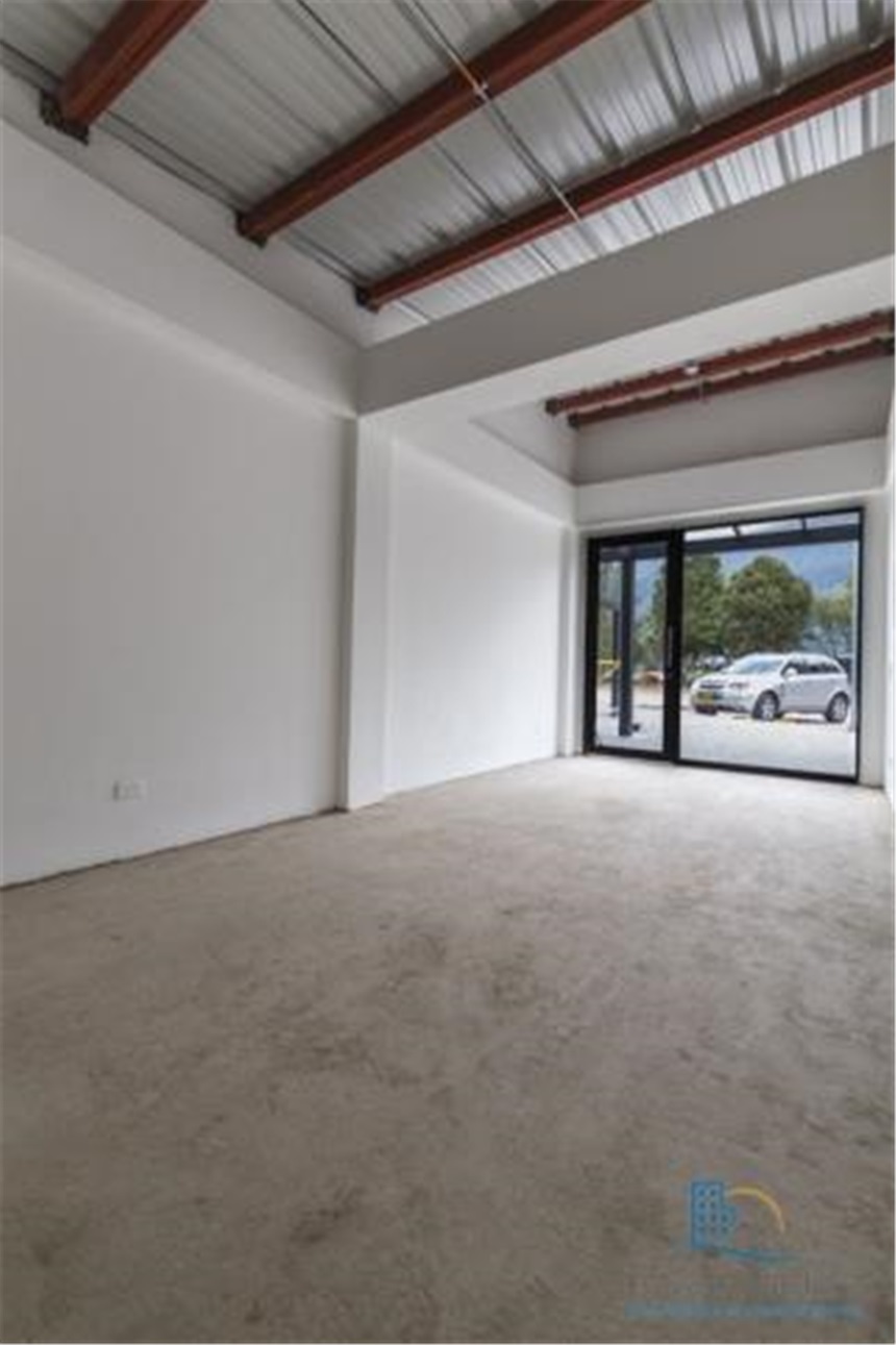 Local en Venta – pohled 3