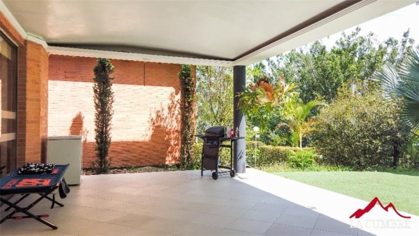 Casa de 3 alcobas en venta en Campo Amor, Medellín, 280 m² · foto 8 de 24
