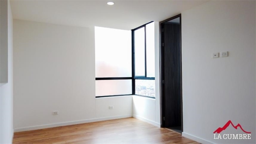 Apartamento de 3 alcobas en venta en Loma De Las Brujas, Envigado, 182 m² · foto 24 de 24