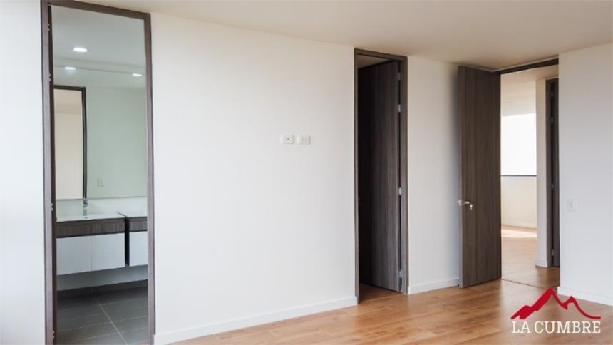 Apartamento de 3 alcobas en venta en Loma De Las Brujas, Envigado, 182 m² · foto 15 de 24