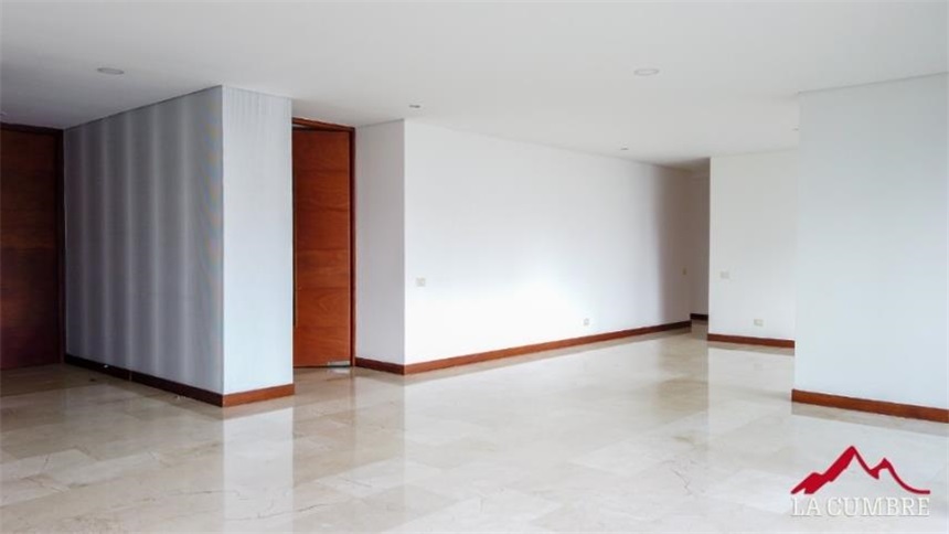 Apartamento de 3 alcobas en arriendo en Alejandría, Medellín, 180 m² · foto 2 de 24