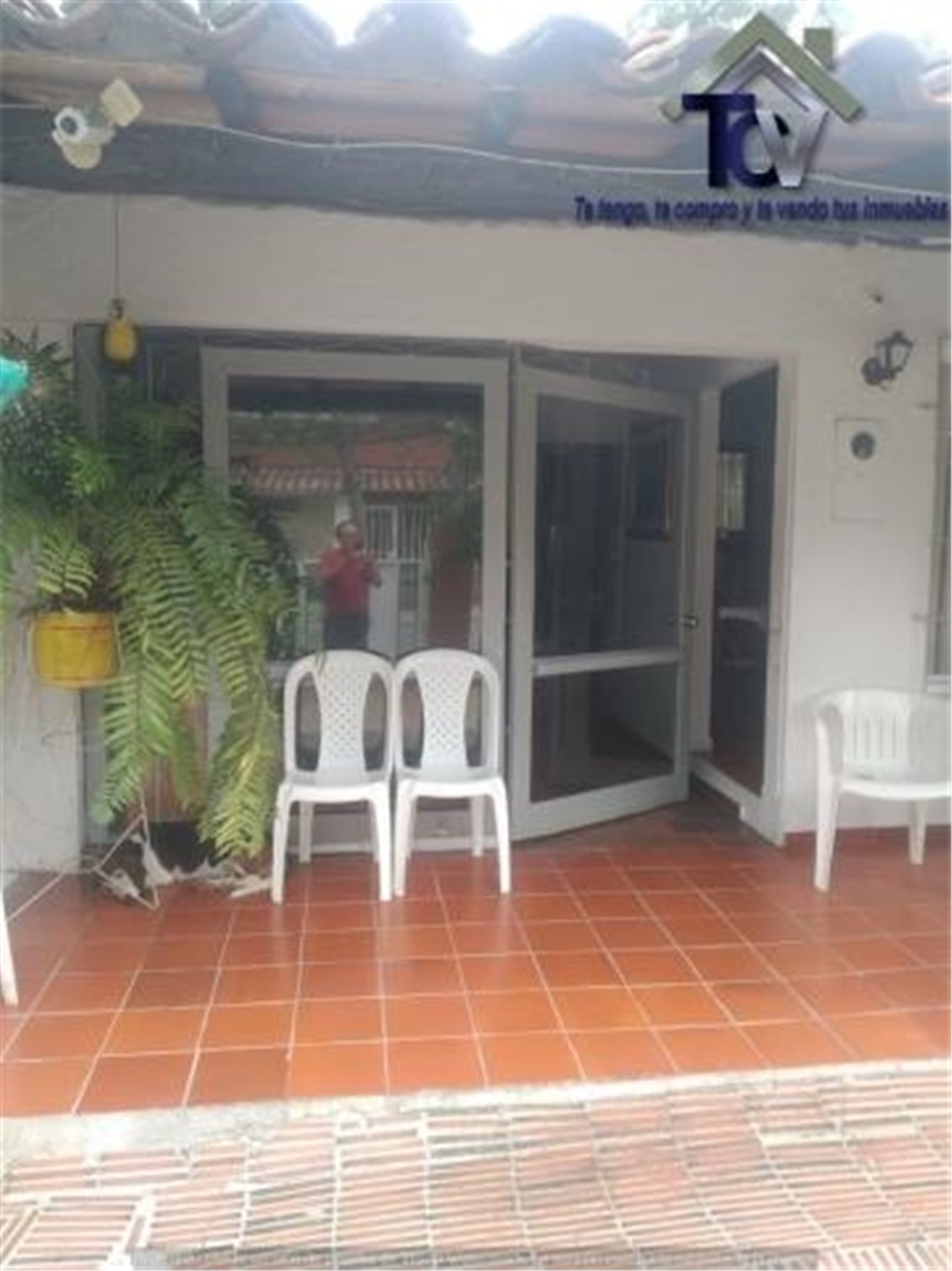 Casa en venta en Provenza, Bucaramanga, 1130 m² · foto 2 de 24