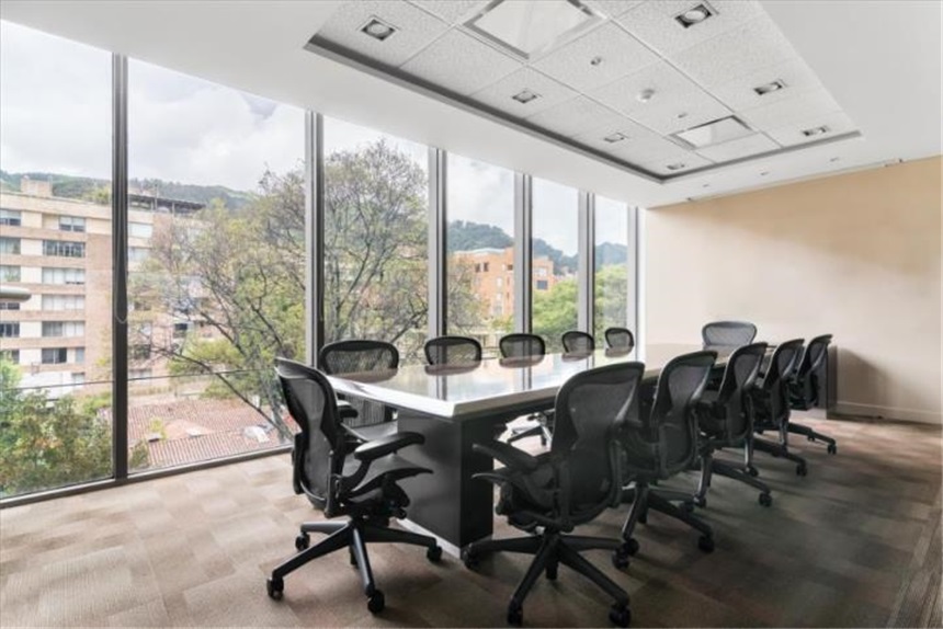 Oficina en Arriendo - Vista 2
