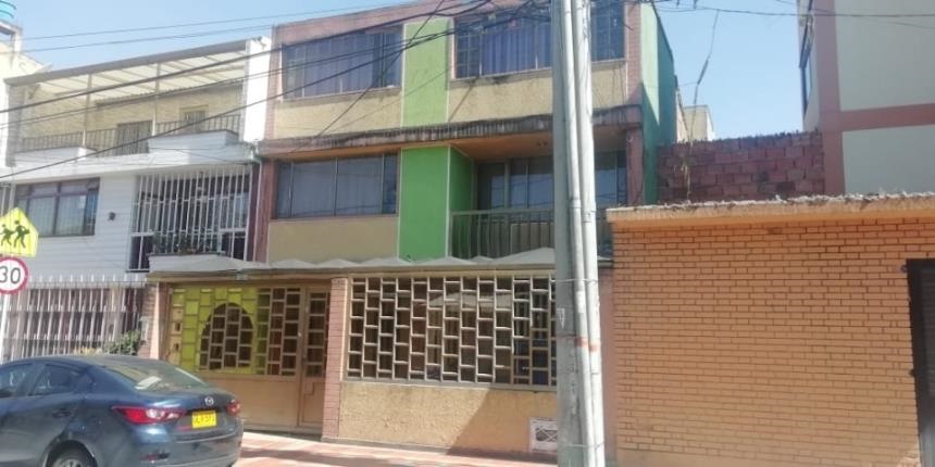 Casa en venta en Santa Isabel, Bogotá · foto 2 de 19