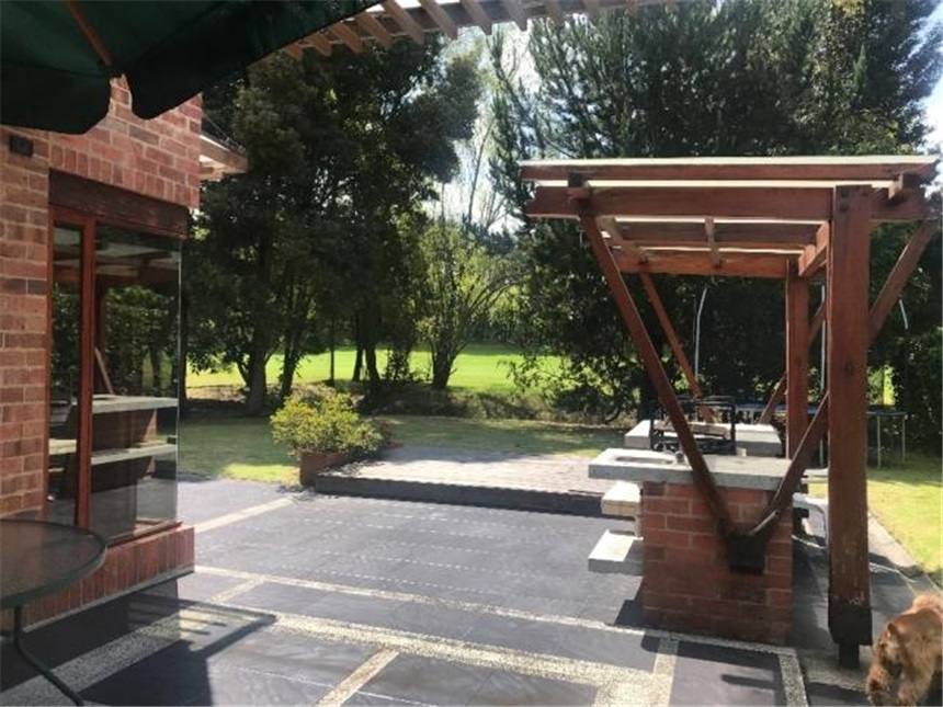 Casa de 4 alcobas en venta en Aposentos, Cota, 1100 m² · foto 21 de 24