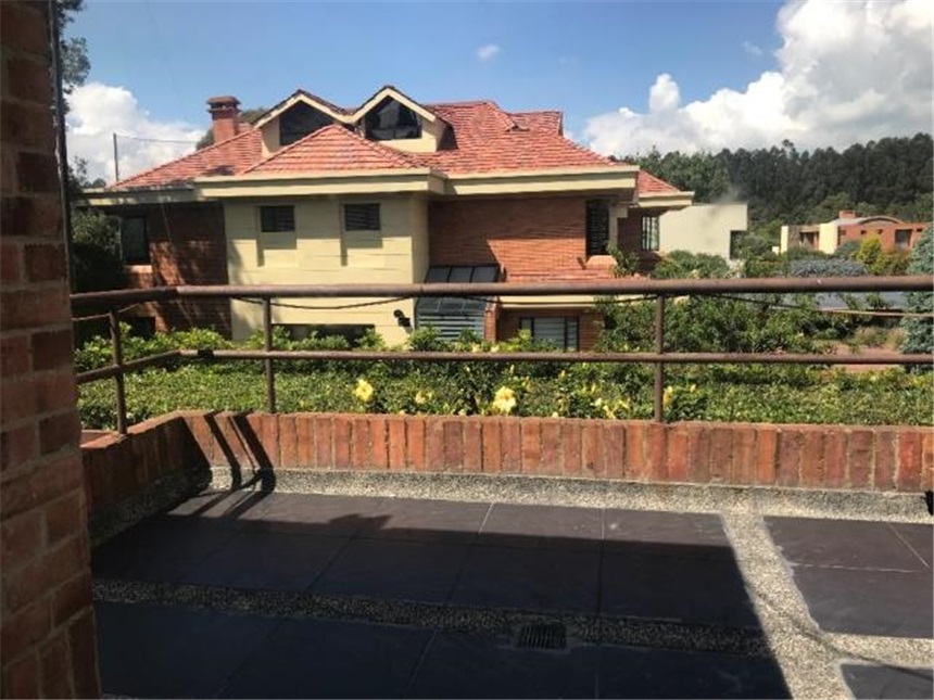Casa de 4 alcobas en venta en Aposentos, Cota, 1100 m² · foto 15 de 24