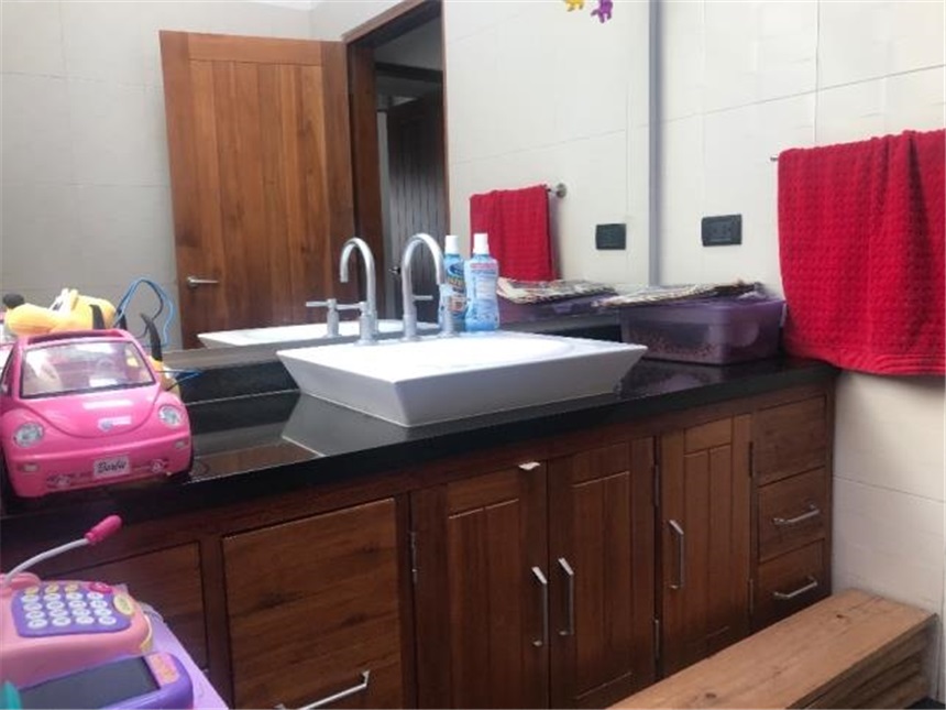 Casa de 4 alcobas en venta en Aposentos, Cota, 1100 m² · foto 16 de 24
