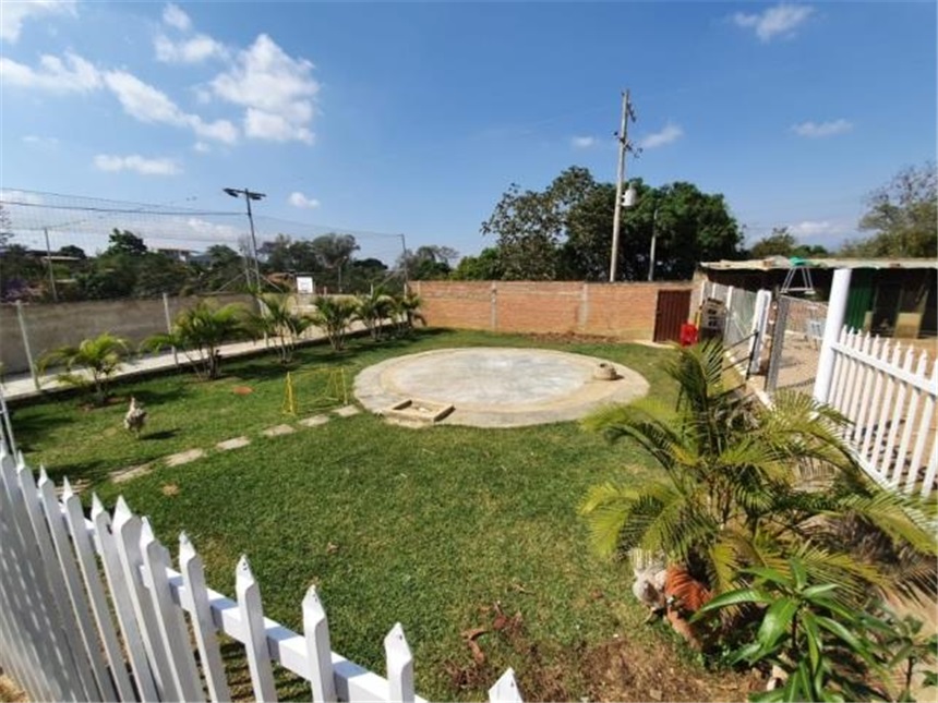 Casa de 7 alcobas en venta en Ruitoque, Girón, 1000 m² · foto 16 de 17