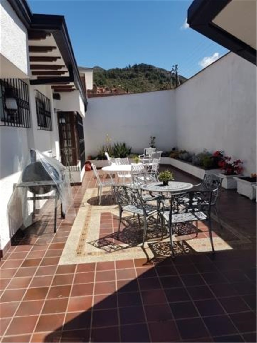 Casa en venta en Santa Barbara Alta, Bogotá · foto 23 de 24