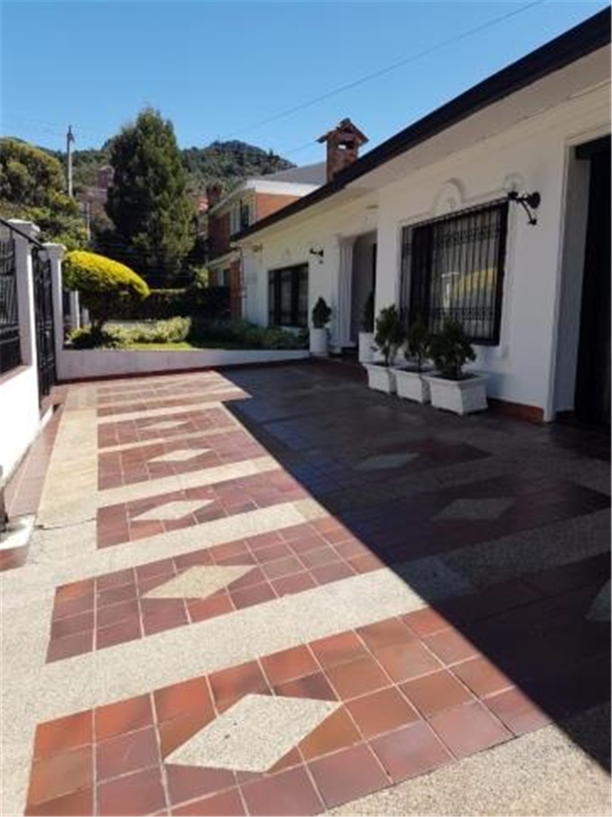 Casa en venta en Santa Barbara Alta, Bogotá · foto 4 de 24