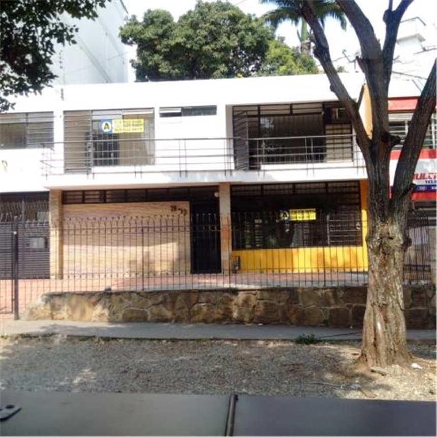 Casa de 4 alcobas en venta en Sotomayor, Bucaramanga, 635 m² · foto 2 de 24