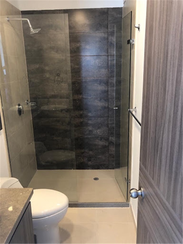 Apartamento de 3 alcobas en venta en Crespo, Cartagena, 115 m² · foto 5 de 15
