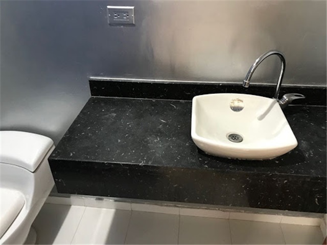Apartamento de 4 alcobas en venta en El Laguito, Cartagena, 131 m² · foto 4 de 16