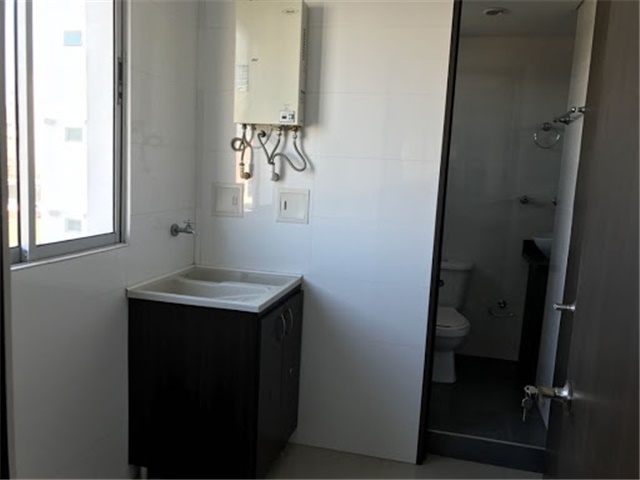 Apartamento de 3 alcobas en venta en Manga, Cartagena, 125 m² · foto 7 de 10