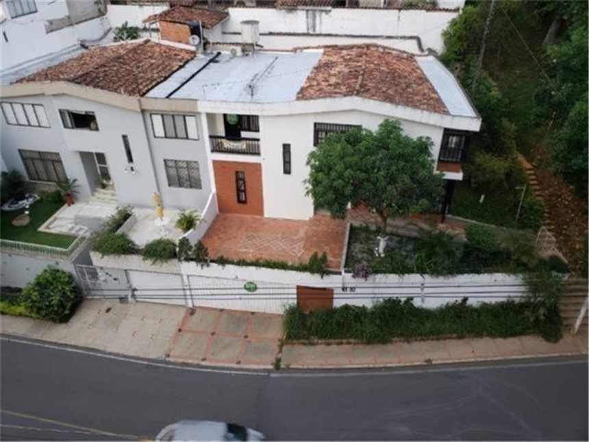 Apartamento de 4 alcobas en venta en Unidad Residencial Cabecera De La Sierva, Bucaramanga, 380 m² · foto 2 de 24