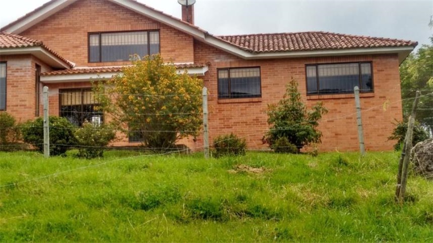 Casa de 3 alcobas en venta en Siberia, Cota, 180 m² · foto 4 de 23