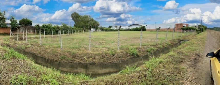 Lote en Arriendo - Más