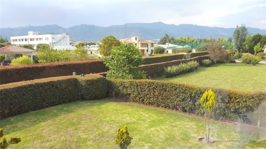 Casa de 3 alcobas en venta en Cr. Las Huertas De Cajica I, Cajicá, 216 m² · foto 10 de 11