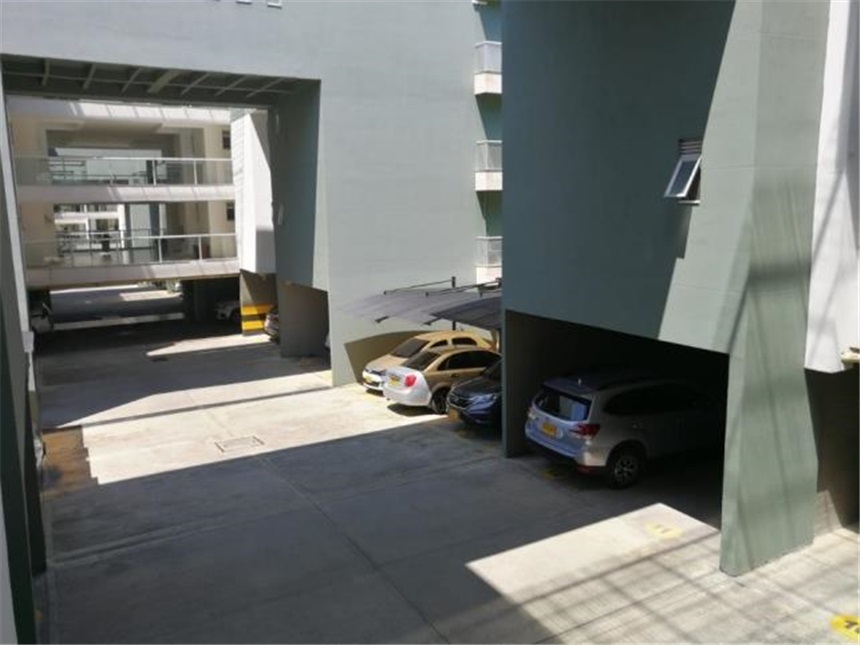 Apartamento en Arriendo - Görünüm 2
