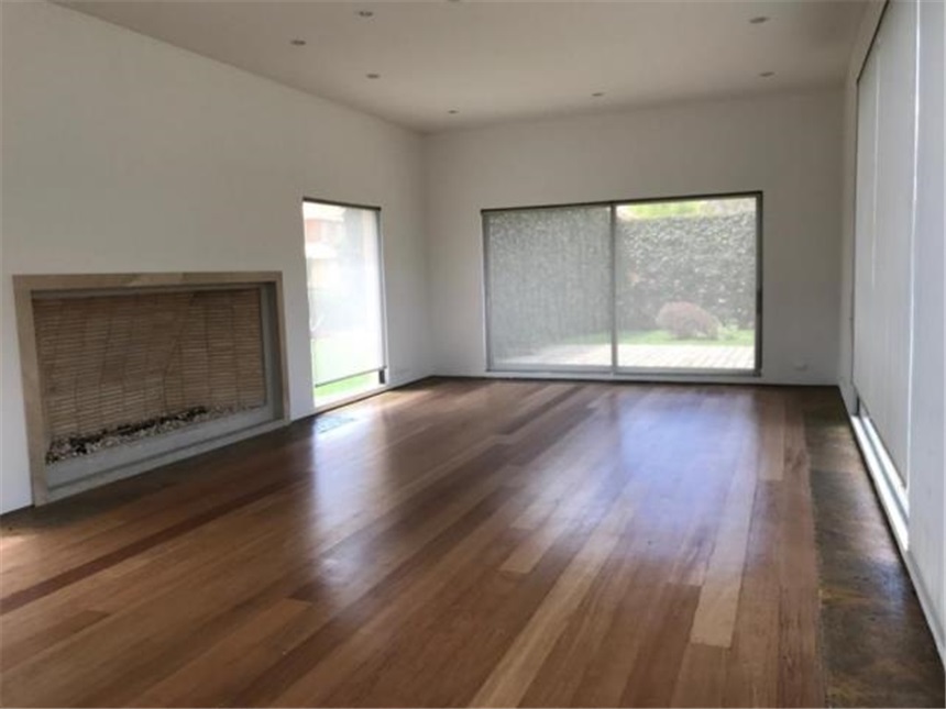 Casa de 4 alcobas en venta en Lagos De Torca, Bogotá, 330 m² · foto 23 de 24
