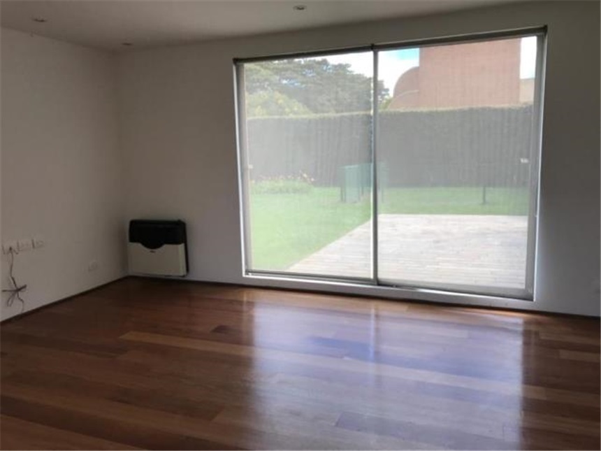 Casa de 4 alcobas en venta en Lagos De Torca, Bogotá, 330 m² · foto 20 de 24