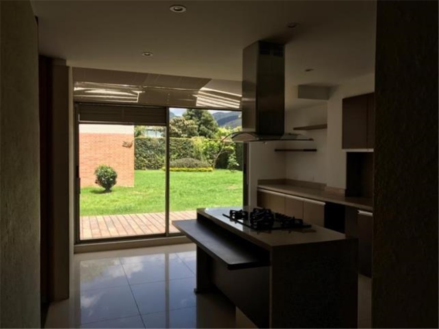 Casa de 4 alcobas en venta en Lagos De Torca, Bogotá, 330 m² · foto 6 de 24