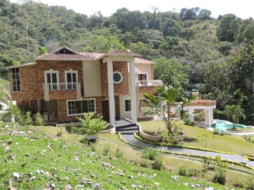 Casa de 3 alcobas en venta en Cañaveral, Floridablanca, 1000 m² · foto 2 de 24