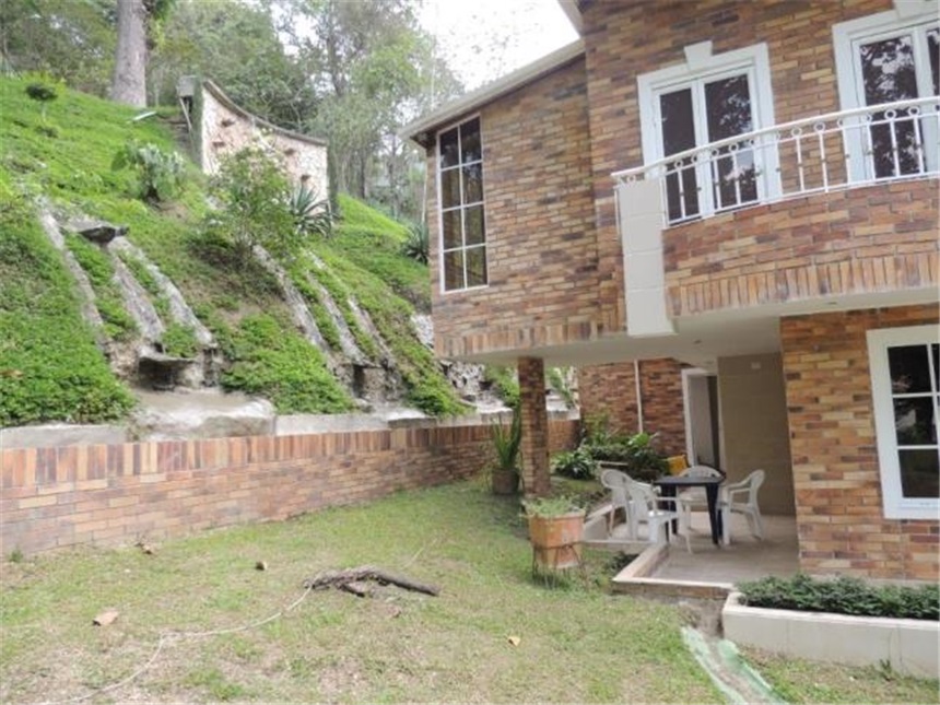Casa de 3 alcobas en venta en Cañaveral, Floridablanca, 1000 m² · foto 4 de 24