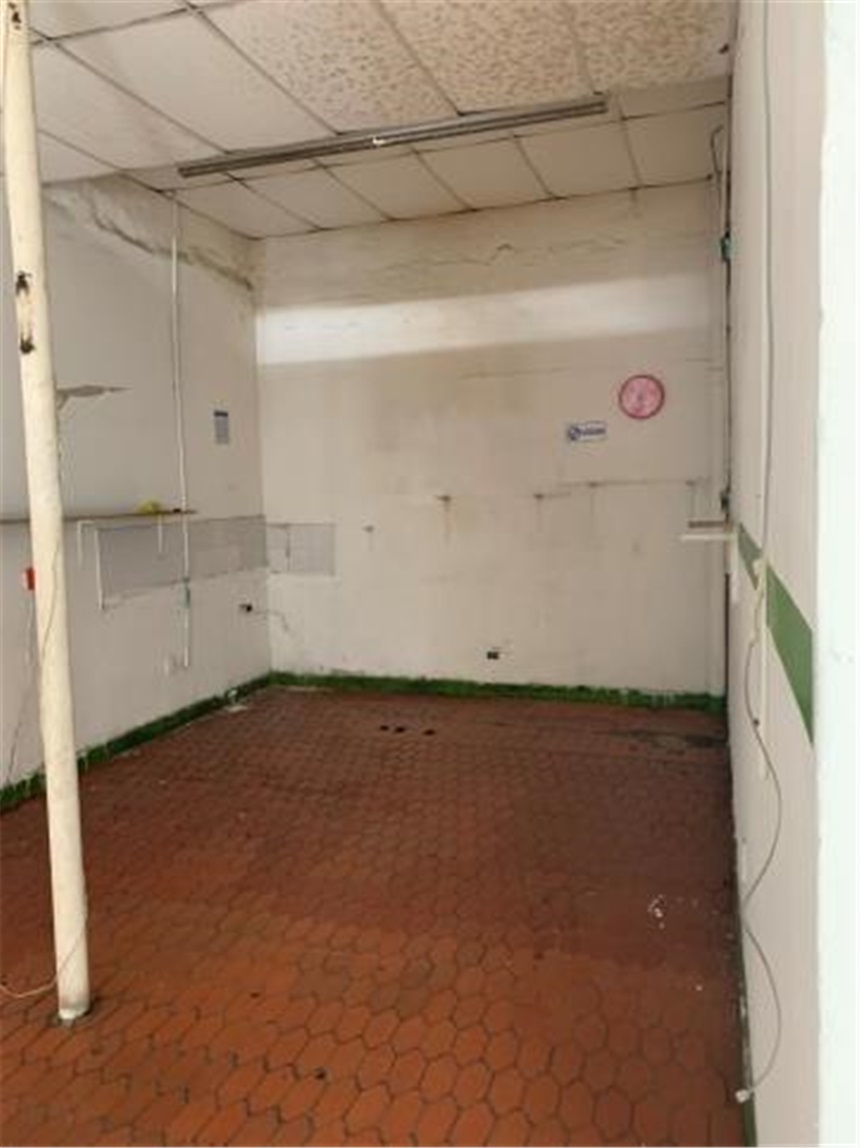 Local en Arriendo - Vista 2