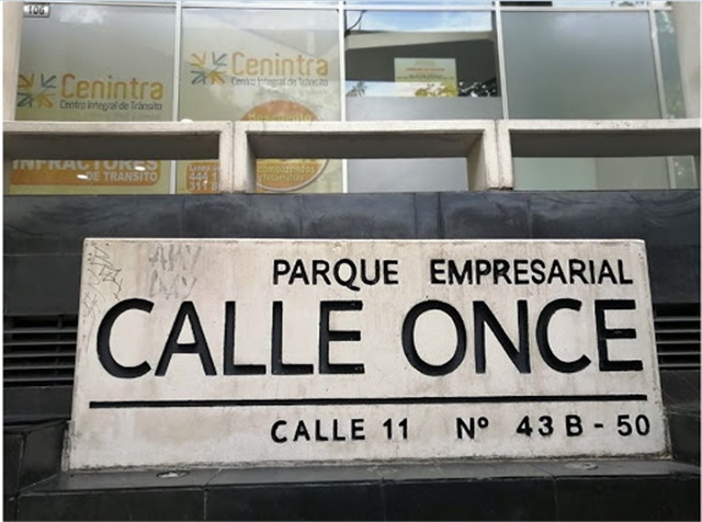 Oficina en arriendo en Manila, Medellín, 50 m² · foto 2 de 11