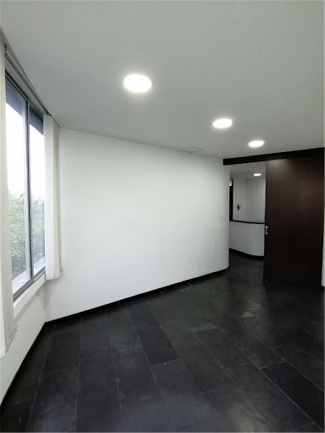 Oficina en arriendo en Manila, Medellín, 50 m² · foto 6 de 11