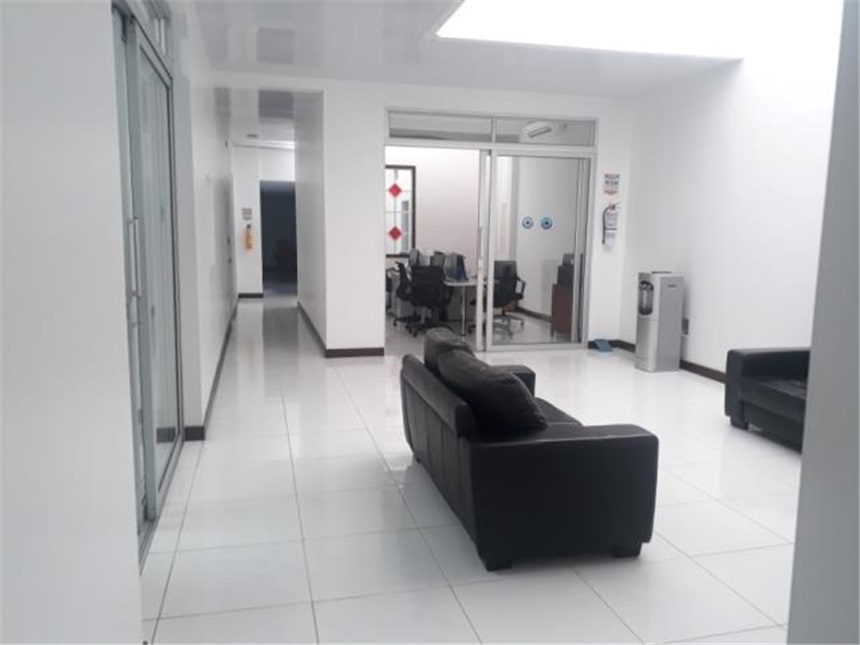 Local en Arriendo - Vista 5