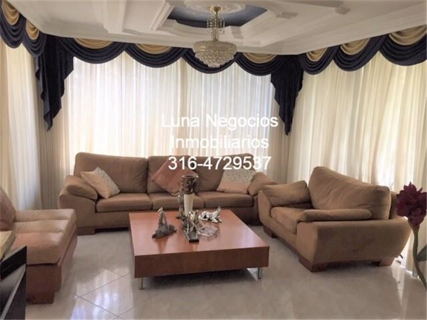 Casa de 5 alcobas en venta en Lagos Del Cacique, Bucaramanga, 492 m² · foto 5 de 24