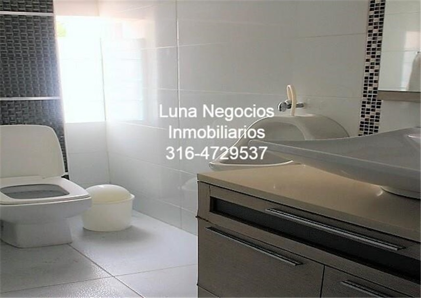 Casa de 5 alcobas en venta en Lagos Del Cacique, Bucaramanga, 492 m² · foto 15 de 24