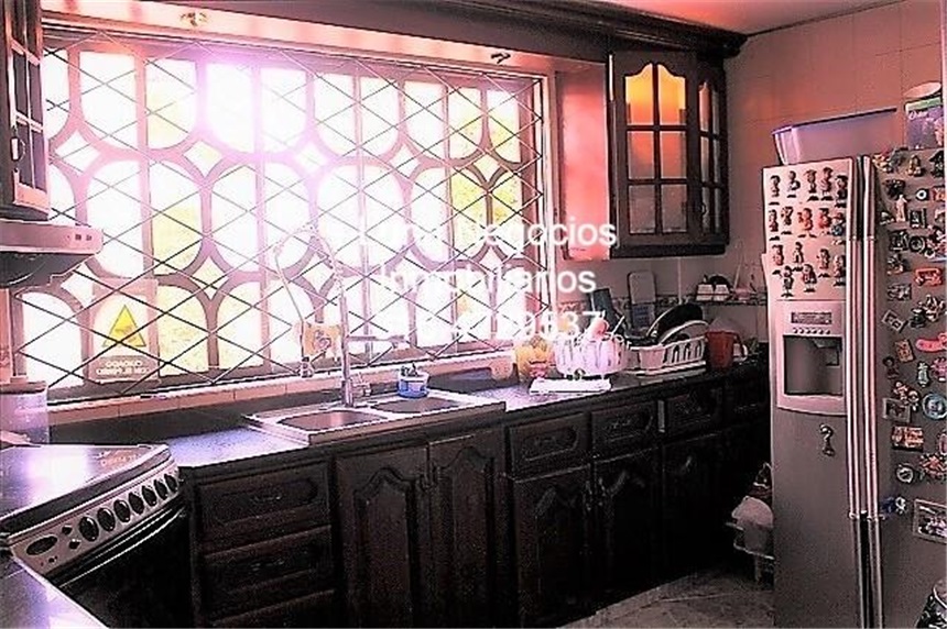 Casa de 5 alcobas en venta en Lagos Del Cacique, Bucaramanga, 492 m² · foto 9 de 24