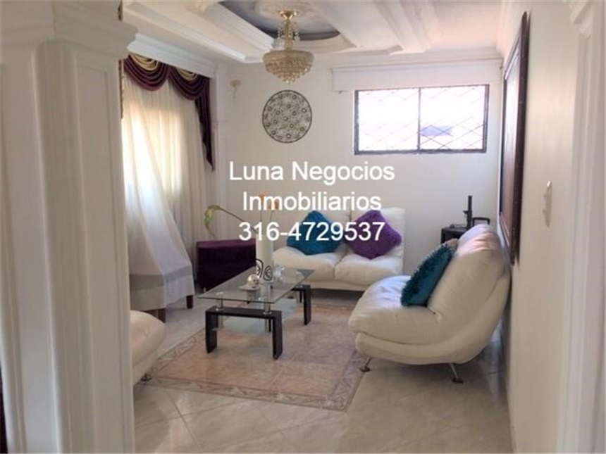 Casa de 5 alcobas en venta en Lagos Del Cacique, Bucaramanga, 492 m² · foto 4 de 24