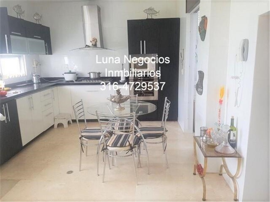 Casa de 5 alcobas en venta en Ruitoque Alto, Floridablanca, 380 m² · foto 4 de 12