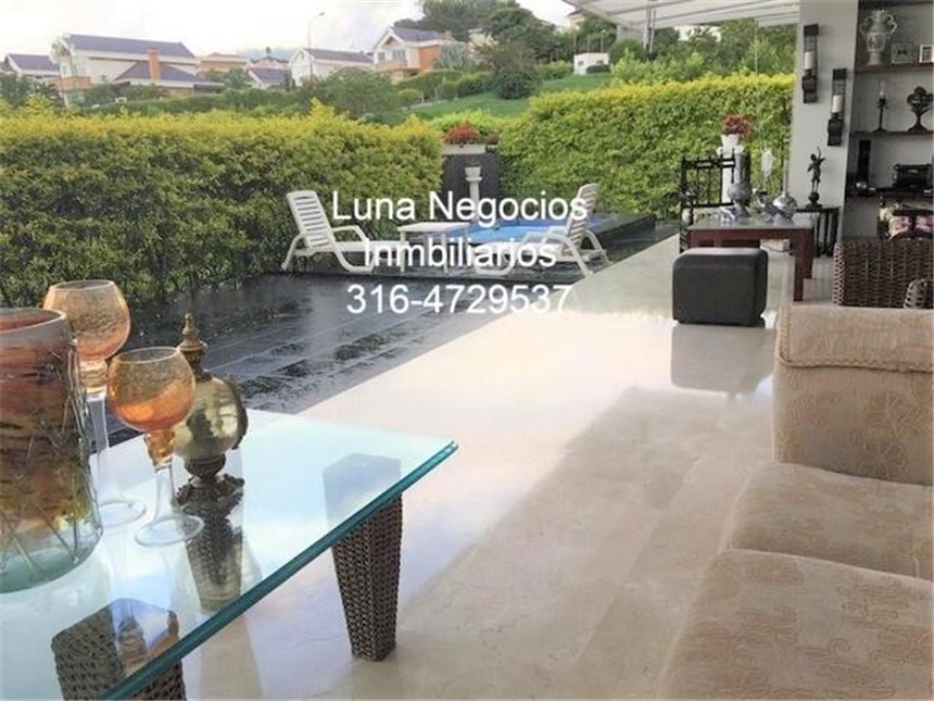 Casa de 5 alcobas en venta en Ruitoque Alto, Floridablanca, 380 m² · foto 3 de 12