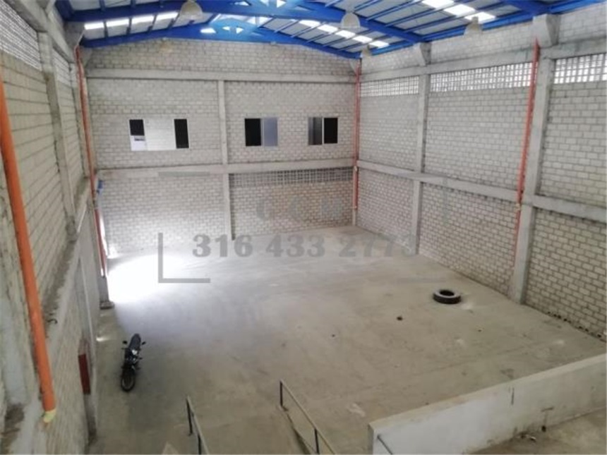 Bodega en Arriendo - Más