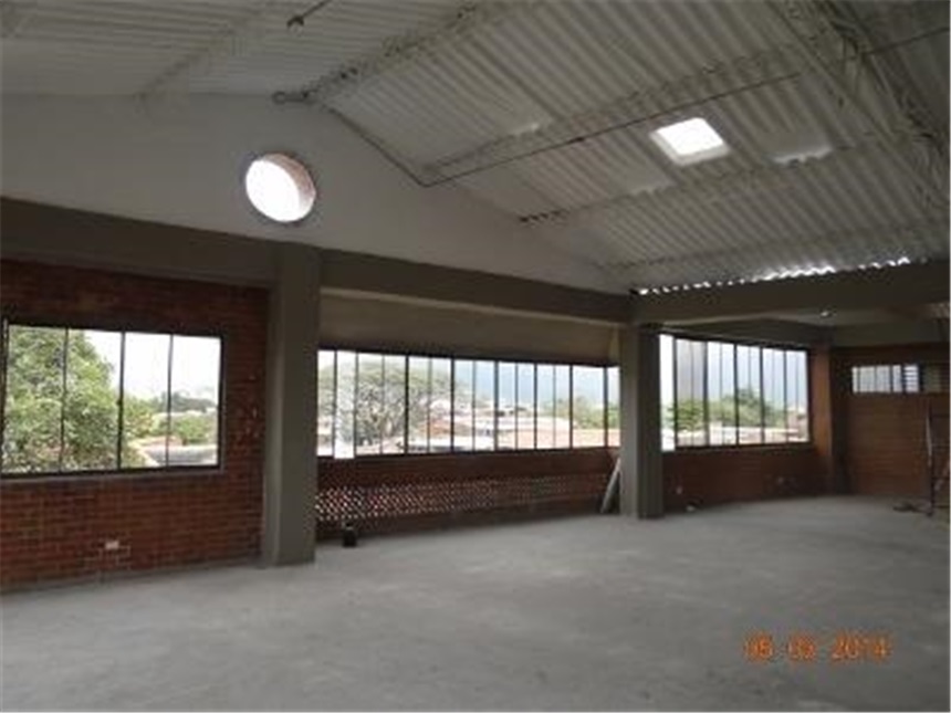 Bodega en venta en Troncal, Cali, 2400 m² · foto 13 de 24