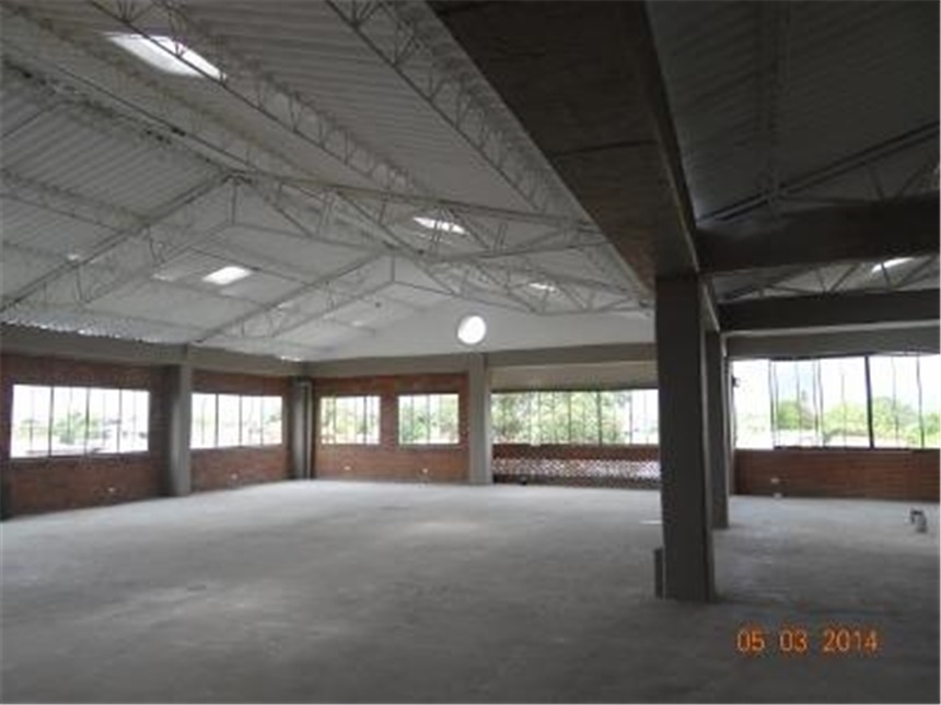 Bodega en venta en Troncal, Cali, 2400 m² · foto 22 de 24