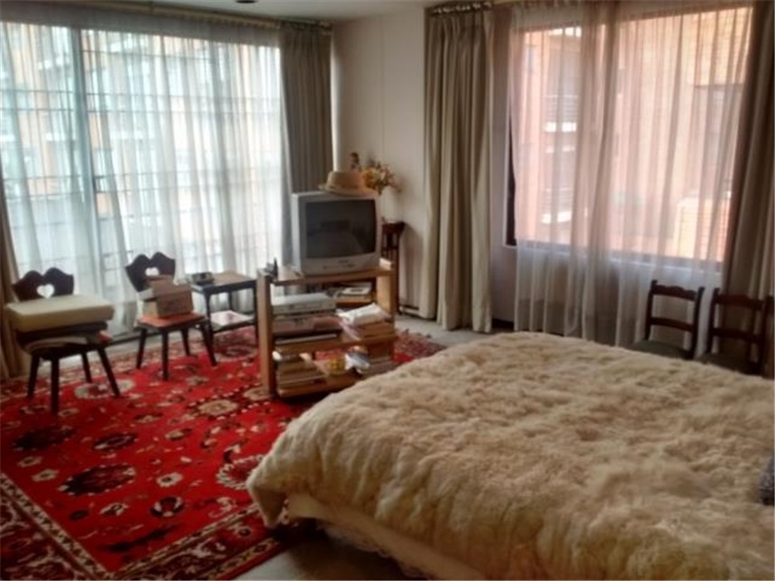 Apartamento de 3 alcobas en venta en Chicó Navarra, Bogotá, 229 m² · foto 4 de 21
